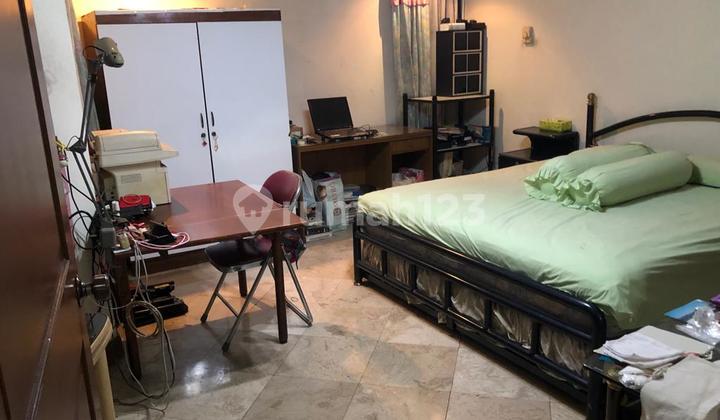 Apartemen Grand Tropik 3 BR Semi Furnished. Cwrp 6