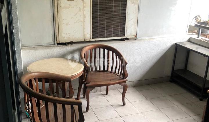 Apartemen Grand Tropik 3 BR Semi Furnished. Cwrp 8