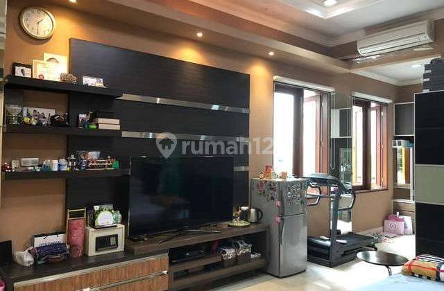 Rumah 2 Lantai Bagus Semi Furnished SHM di Komplek Eliite Bukit Gading Mediterania, Jakarta Utara 1