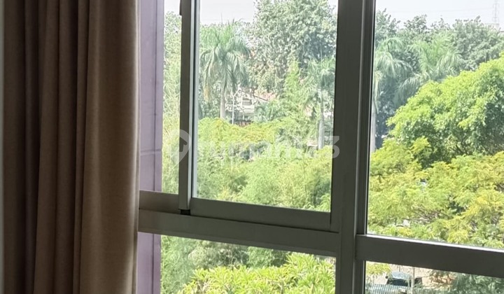  Apartemen The Summit Kelapa Gading 3 Kamar Tidur Semi Furnished Bagus. SiRp 2