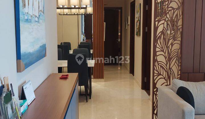  Apartemen The Kensington Royal Suites 3 Kamar Tidur Furnished Bagus 2