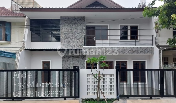 Nice House with SHM at Jl. Gading Kirana, Klp. Gading Bar., Kec. Klp. Gading, North Jakarta, Special Capital Region of Jakarta, Kelapa Gading