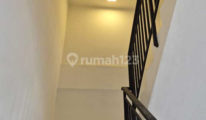 Dijual Rumah Cantik di Kelapa Gading