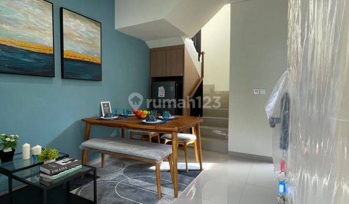 Rumah Minimalis 2 Lantai Indent Bisa Cicil Ke Developer di Suvarna Sutera, Tangerang 2