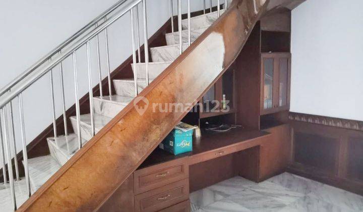 Rumah 2.5 Lantai di Taman Aries Kembangan Jakarta Barat 2