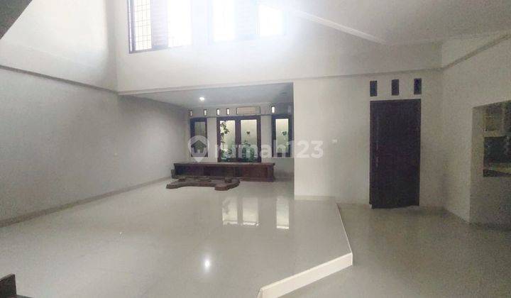 Rumah 2 Lantai di Kayumas, Pulo Gadung Jakarta timur . 2