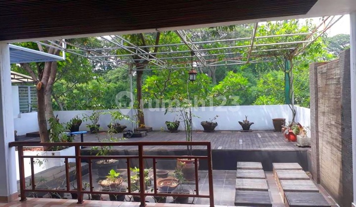 A Cozy Town House Golf View Springhill Kemayoran Jakarta