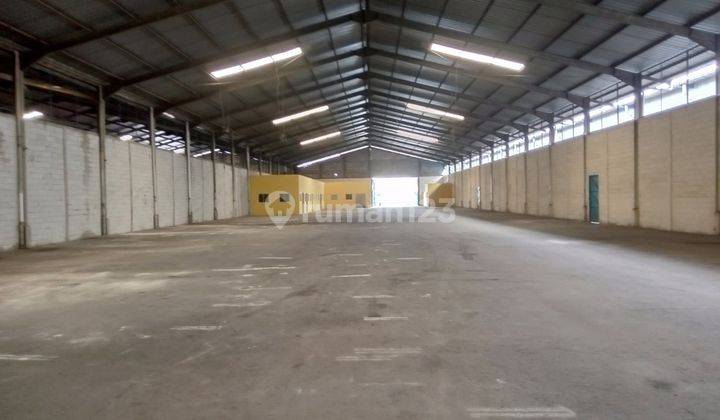 Gudang Siap Pakai 2600 M² di Raya Serang, Tangerang 
 1