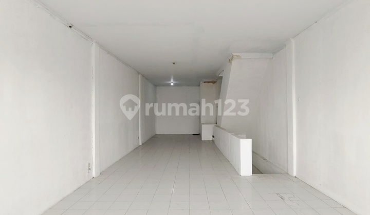 Strategic 3½ Storey Shop House in Sunter Kemayoran, North Jakarta Strategic 3½ Storey Shop House in Sunter Kemayoran, North Jakarta