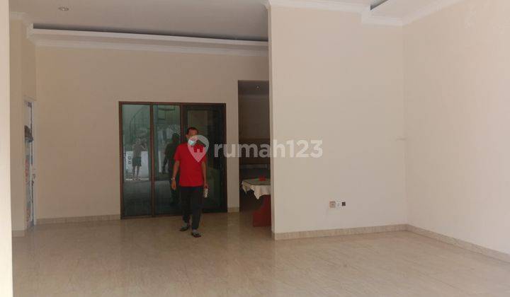 R006 Lokasi dekat pintu Tol Cakung Barat dan AEON Mall 4