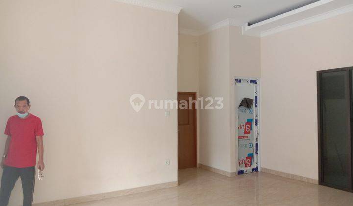 R006 Lokasi dekat pintu Tol Cakung Barat dan AEON Mall 9