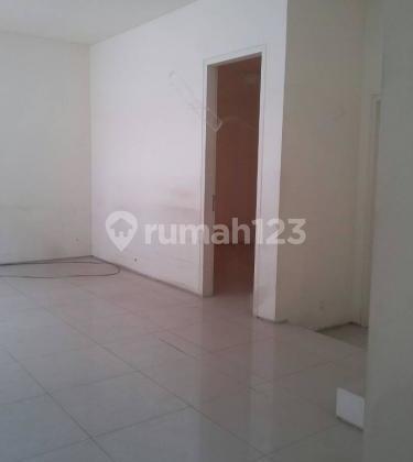 Jual Rumah 2 Lantai di Royal Residence Cluster Harewood 2