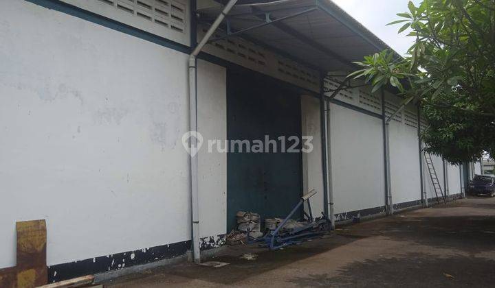 Disewakan Gudang Ex Pabrik di Jalan Raya Boboh Kepatihan  3
