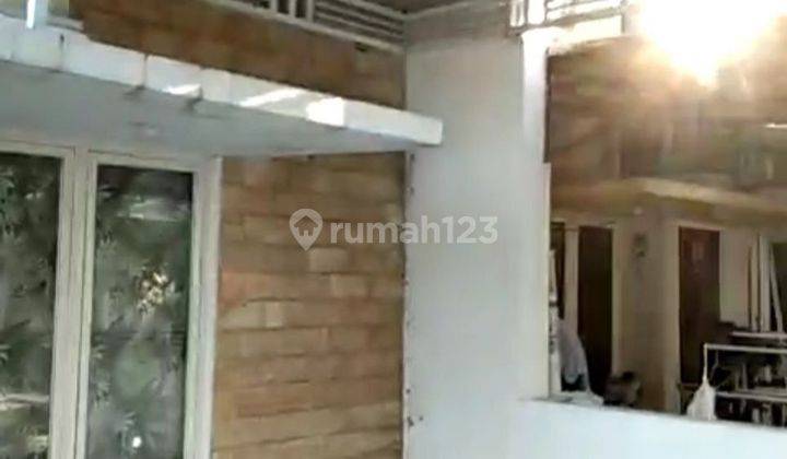 Rumah di Greenlake rungkut, lingkungan asri pusat kota surabaya 2