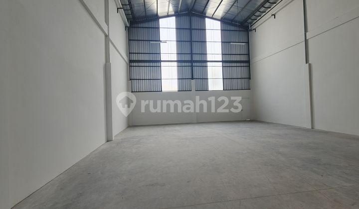 New ELP warehouse. Spacious and airy area in Jiipe, Manyar Gresik. New ELP warehouse. Spacious and airy area in Jiipe, Manyar Gresik.