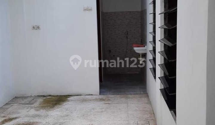 For Sale: Affordable 3-Story Shop House at Nol Raya Jemursari 2
