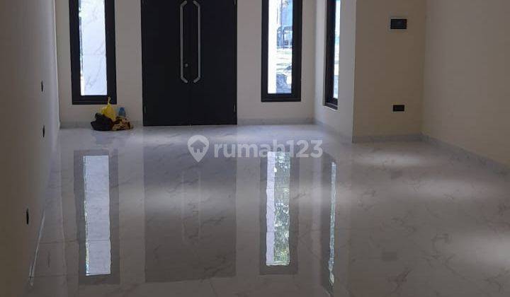 Turun Harga Dijual Rumah Modern Minimalis Eastwood Citraland 2