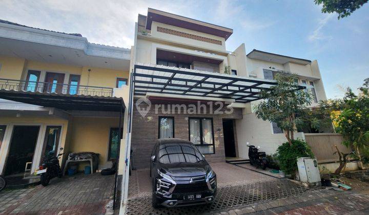 Rumah Mewah 3 Lantai di Alam Hijau Citraland, Siap Huni  1