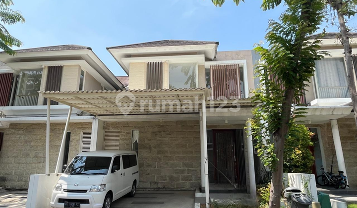 For Quick Sale: Strategic and Comfortable House in Greenlake Citraland