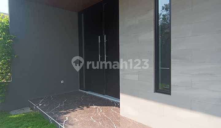 Dijual Rumah Baru Gress Dan Strategis di Woodland Citraland 2