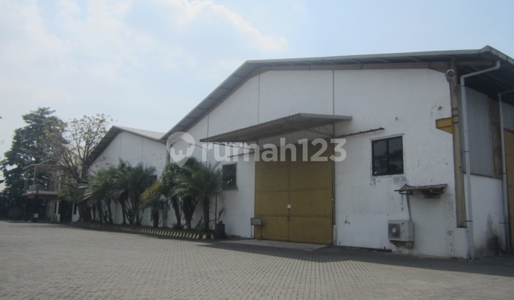Affordable Factory Auction with Large Area in Menganti, Gresik.