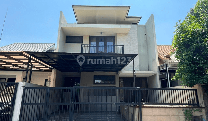 Dijual Rumah Cantik Furnish di Jalan Utama Taman Puspa Raya