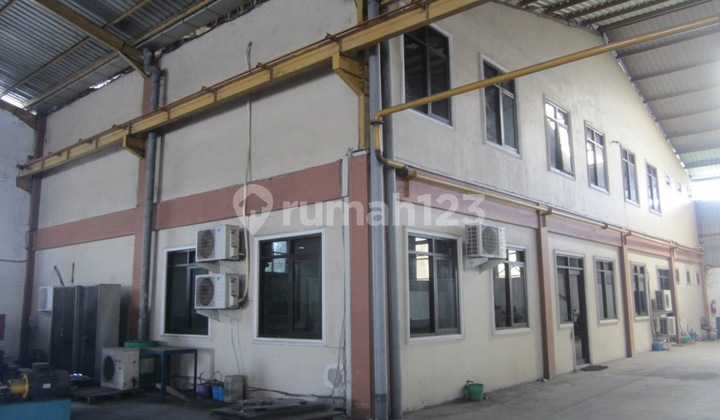 Affordable Factory Auction with Large Area in Menganti, Gresik.