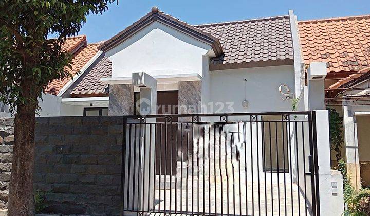  Dijual Rumah Full Renov di Taman Puspa Raya Citraland 2