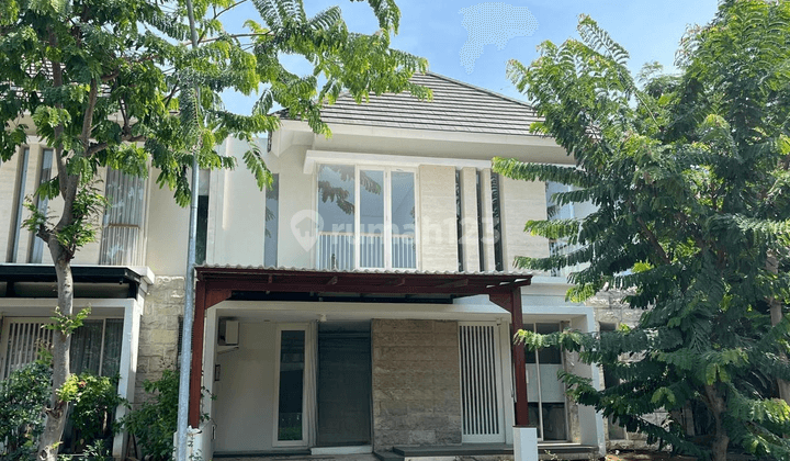  Disewakan Rumah Full Renovasi di Greenlake Citraland Surabaya 1