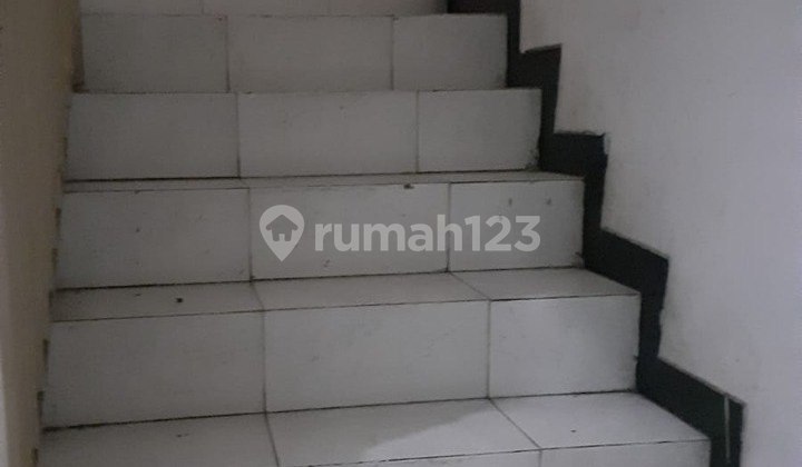 4-Story Shop-House in Merr, Suitable for City Center Office in Surabaya 2