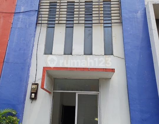 For Sale Spacious Strategic Warehouse in Legundi Bizpark Sidoarjo