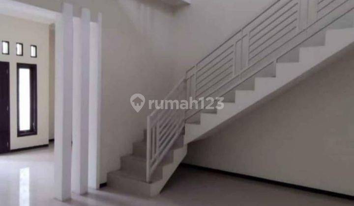 Dijual Rumah 2 Lantai di Perum Surodinawan Estate, Mojokerto 10