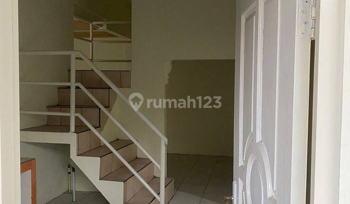 Rumah 2 Lantai di Perum Cipta Karya, Sidoarjo 5