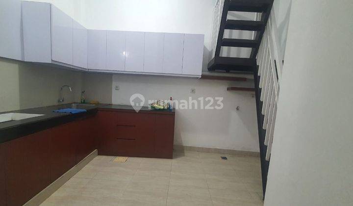 Dijual Rumah di Perum Taman Dhika, Sidoarjo 2