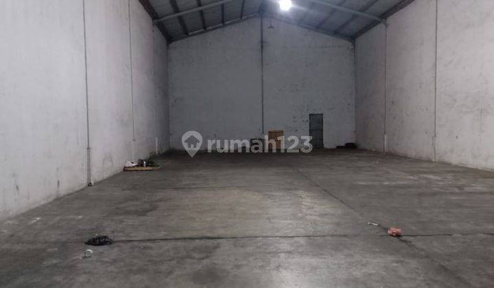 Disewakan Gudang di Komplek Pergudangan Tritan, Taman 2