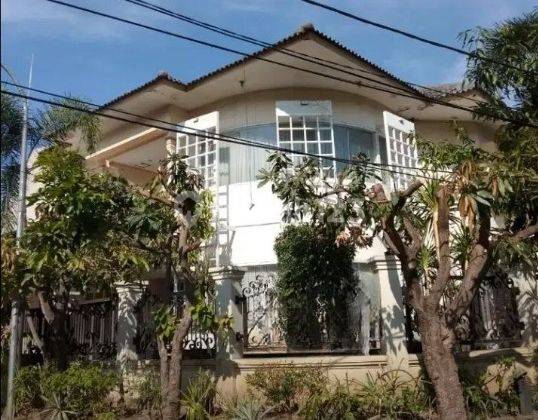 Dijual Rumah Mewah 2 Lantai di Perum Karah Indah 2, Surabaya 1