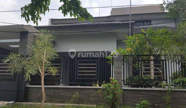 Dijual Rumah Bagus Full Furnished di Tenggilis Tengah 2, Surabaya 1