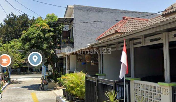 Dijual Rumah Semi Furnished di Puri Teratai Regency, Sidoarjo 2