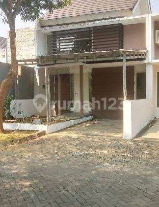 Dijual Rumah Murah Bagus Terawat di Safira Garden, Sidoarjo 1