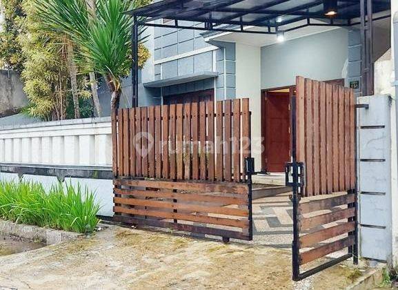 Dijual Rumah Bagus Terawat 2 Lantai di Dieng, Malang 1