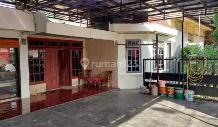 Dijual Rumah Bagus Furnished di Jl Raya Jambangan, Surabaya 2