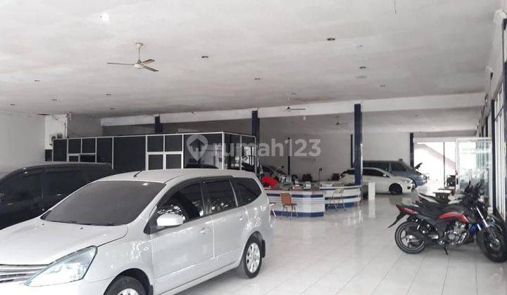 Dijual Bangunan Ex Showroom di Jl Untung Suropati, Bojonegoro  2