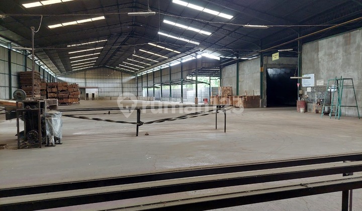 Warehouse Building Ex-Factory for Sale in Pasuruan, East Java Warehouse Building Ex-Factory for Sale in Pasuruan, East Java