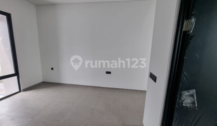 Disewakan Rumah Siap Huni di Grand Eastern Keputih Surabaya 2