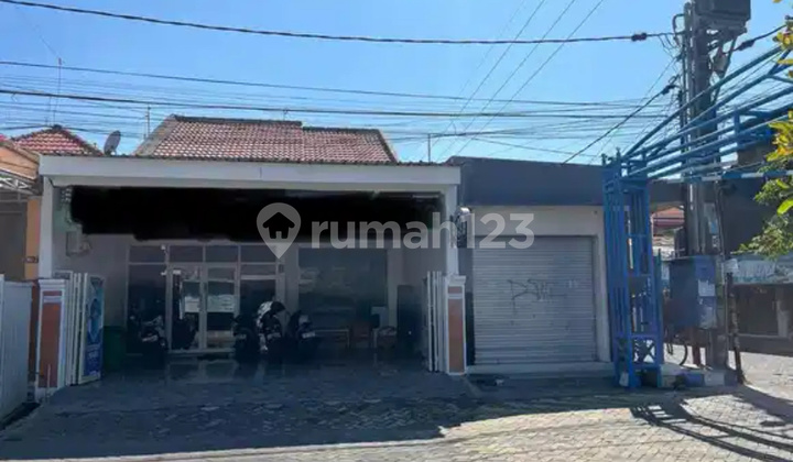 For Sale Well-Maintained Business House in Tropodo Waru