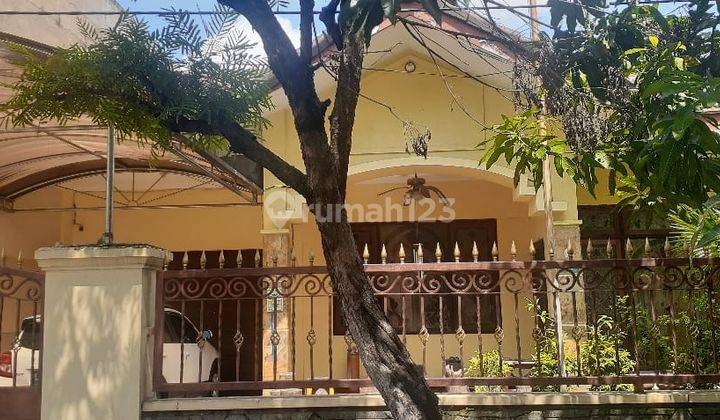 Dijual Rumah Bagus Terawat di Gayungsari, Surabaya 1