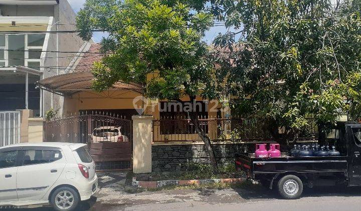 Dijual Rumah Bagus Terawat di Gayungsari, Surabaya 2