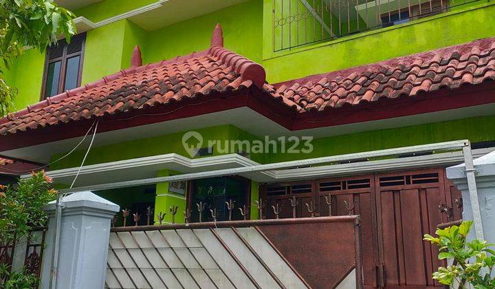 Disewakan Rumah 2 Lantai Puri Cempaka Kendungkandang Malang 1