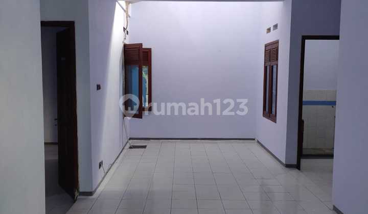 Disewakan Rumah 2 Lantai Puri Cempaka Kendungkandang Malang 14