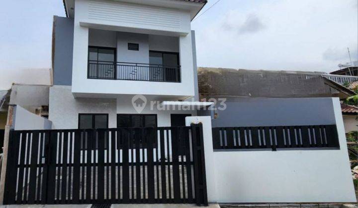 Rumah Baru 2 Lantai Dlm Komplek dekat ke Mall Pondok Gede